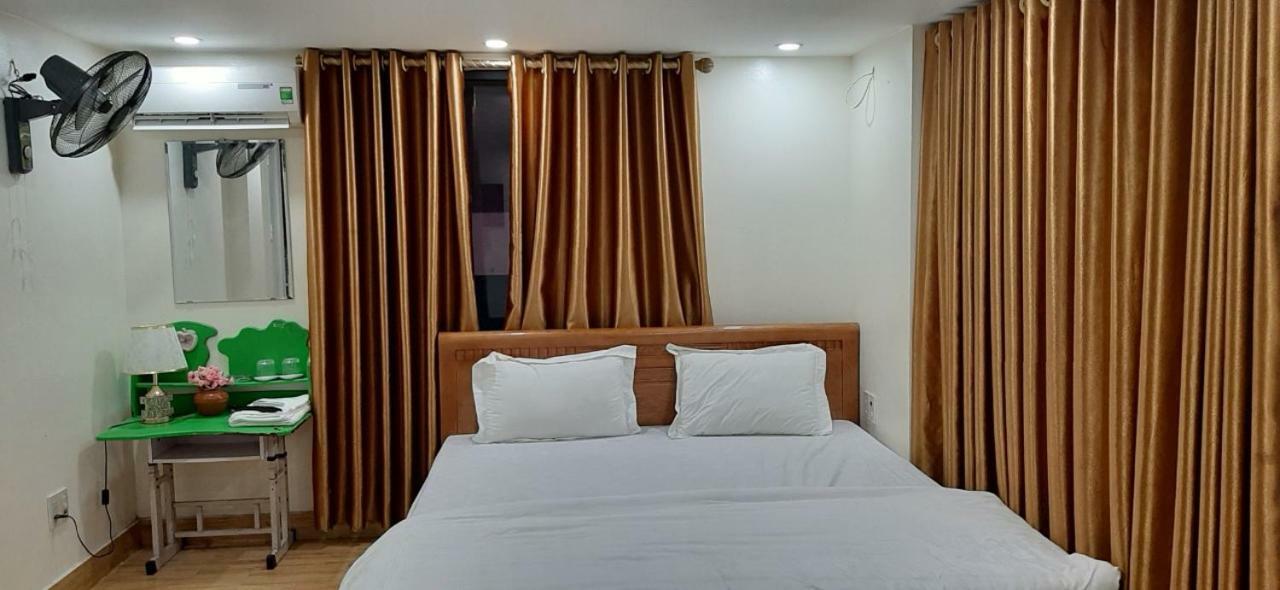 Dragon Hotel Ха Лонг Екстериор снимка